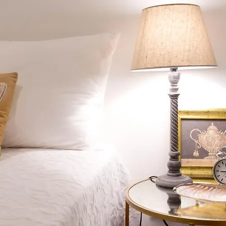 Your In Bairro Alto * Lisbona