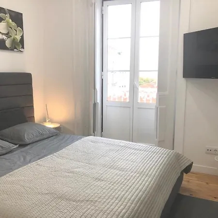 Your In Bairro Alto Apartment